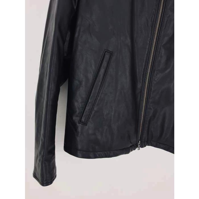 ユニクロ Uniqlo フェイクレザーシングルライダースジャケット メンズ L 中古 1221 ブランド古着販売のbazzstore 通販 Yahoo ショッピング