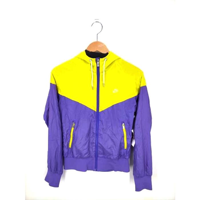 Nike ナイキ フーデットジップアップブルゾン レディース アウター ジャケット レディース 中古 古着 0900 ブランド古着販売のbazzstore 通販 Yahoo ショッピング