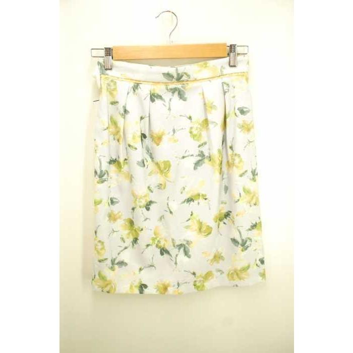 アプワイザーリッシェ Apuweiser Riche フレアスカート レディース サイズjpn 2 ブライトフラワータイトスカート 中古 ブランド古着 ブランド古着販売のbazzstore 通販 Yahoo ショッピング