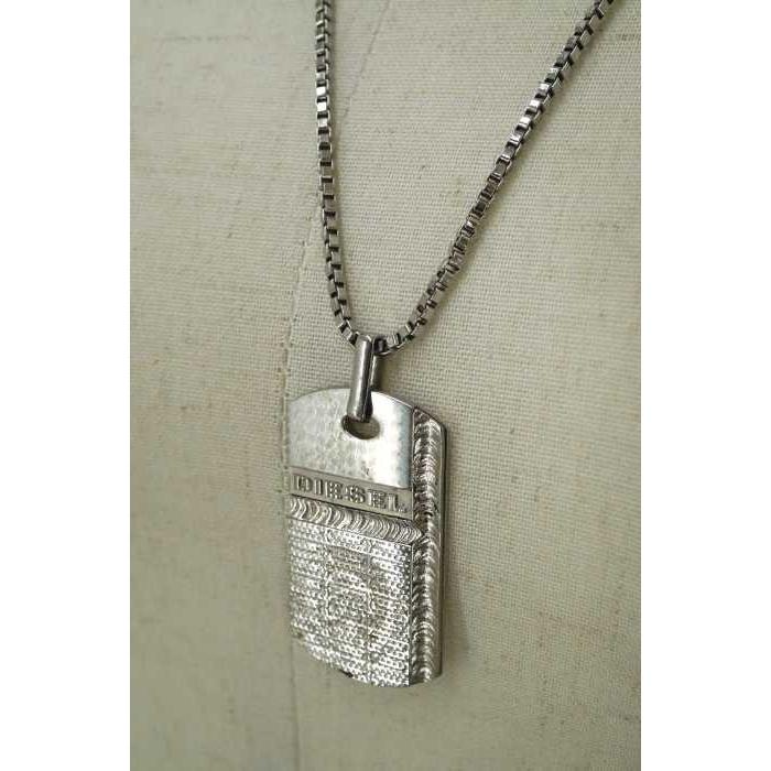 メンズ用ネックレス ペンダント ディーゼル Diesel プレートシルバーネックレス 中古 ブランド古着バズストア 0210 ブランド古着販売のbazzstore 通販 Yahoo ショッピング