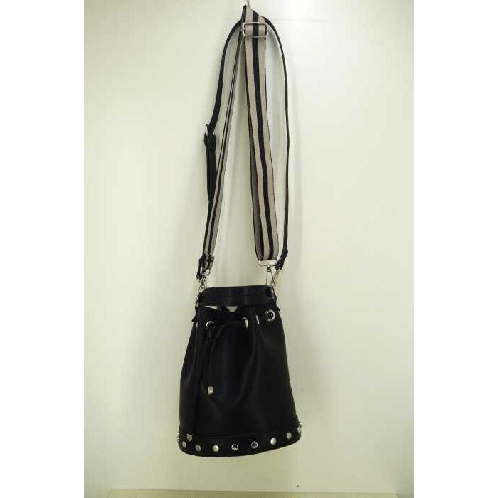 ザラ Zara スタッズ装飾エコレザー巾着ショルダーバッグ レディース 中古 ブランド古着バズストア 200331 7716866680746 ブランド古着販売のbazzstore 通販 Yahoo ショッピング