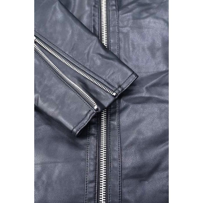ザラ Zara フェイクレザーシングルライダースジャケット メンズ Xl 中古 ブランド古着バズストア 0817 ブランド古着販売のbazzstore 通販 Yahoo ショッピング