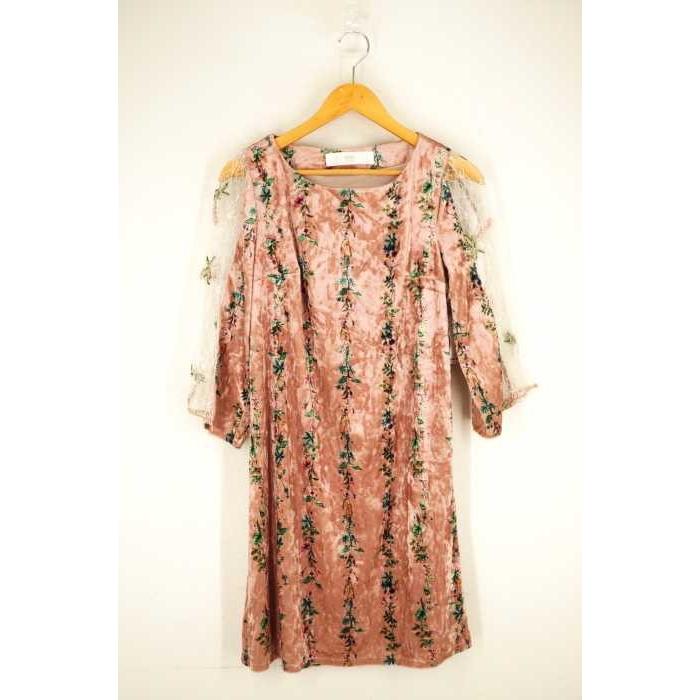 トッコクローゼット Tocco Closet ベロア花柄ワンピース レディース 中古 古着 ブランド古着販売のbazzstore 通販 Yahoo ショッピング