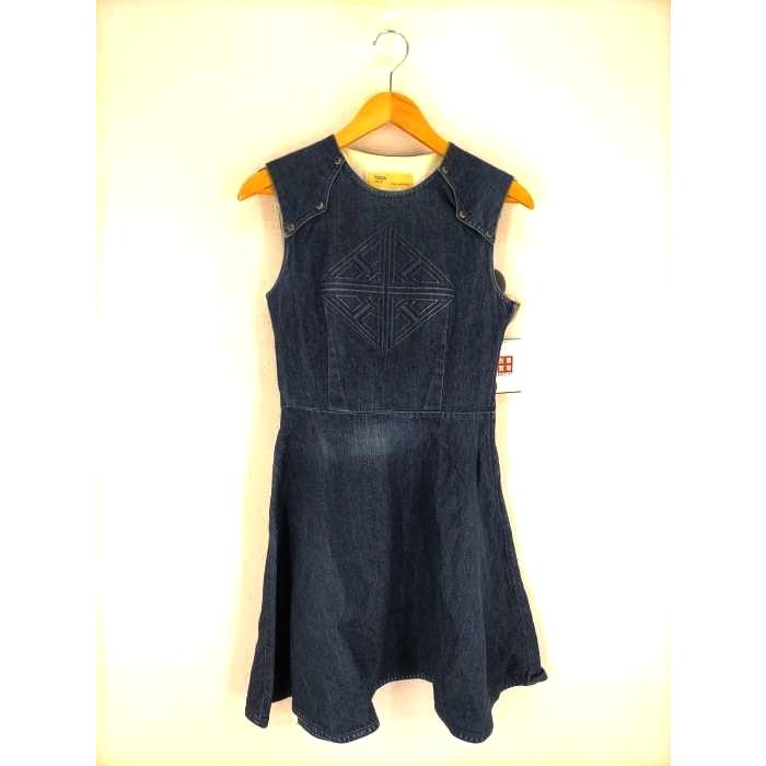 トーガプルラ Toga Pulla 型押しデニムノースリーブワンピース レディース 1 中古 古着 ブランド古着販売のbazzstore 通販 Yahoo ショッピング