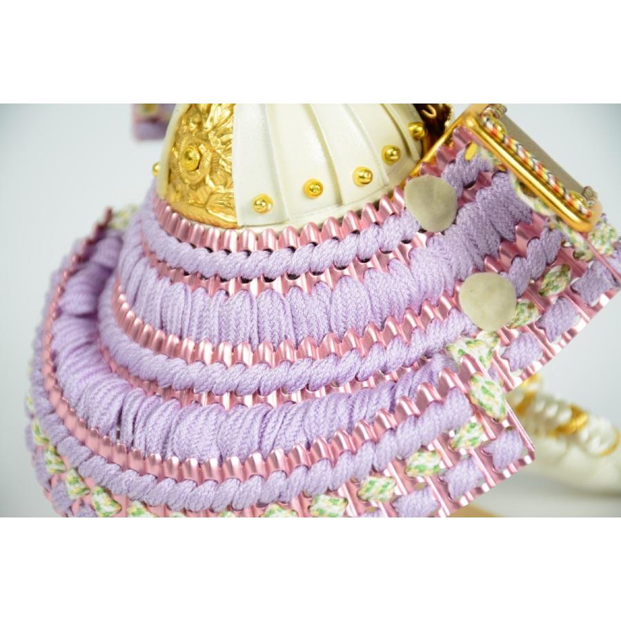 選べる3種】 五月人形 寛蔵作 面頬 兜飾り 若葉/藤/真紅 5号 飾り台