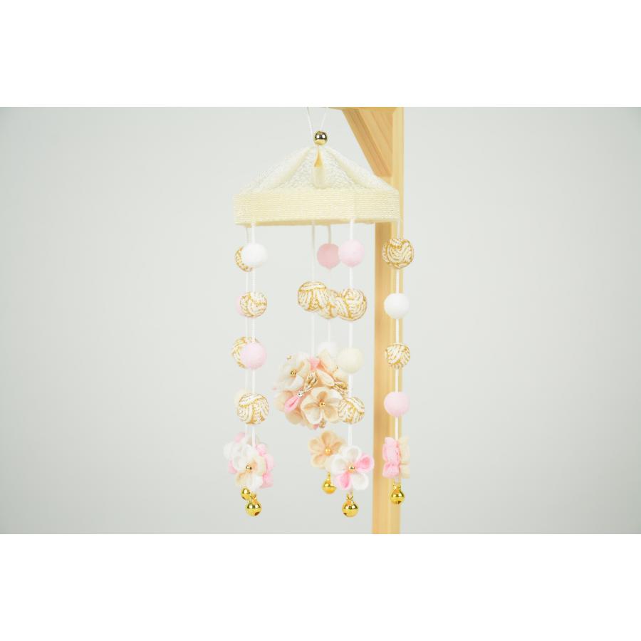 雛人形 吊るし飾り 松寿つるし 小花（丸） 白木台付 高さ22cm ちりめん