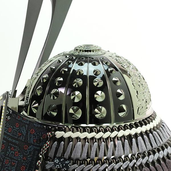 【希少品】 五月人形 コンパクト おしゃれ モダン 東玉 52331 収納 着用兜飾り 28号 北斗黒鍬 【CEG2466198216】(86240円)