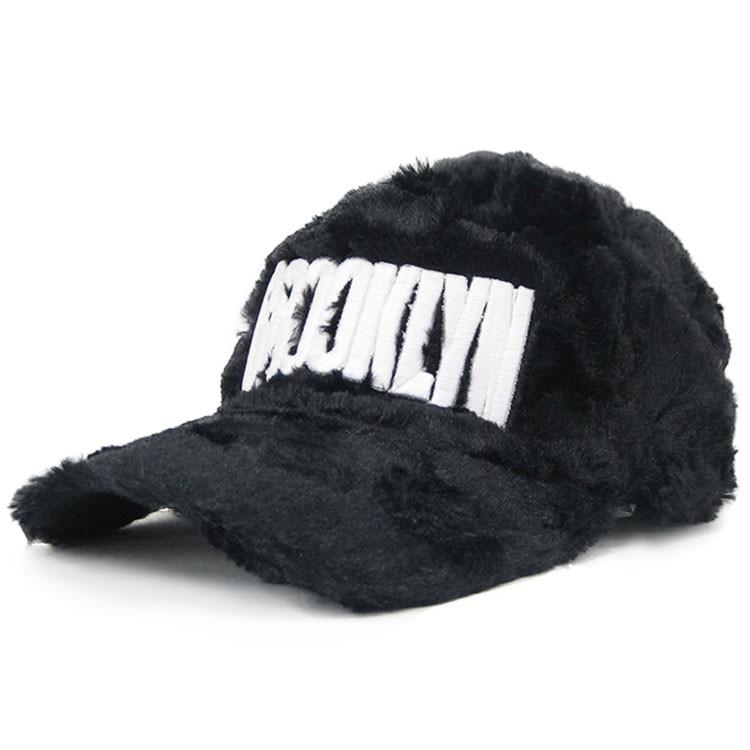 キャップ　メンズ レディース ふわふわ ベースボールキャップ ブルックリン 小さめサイズ　フェイクボア |  | 03