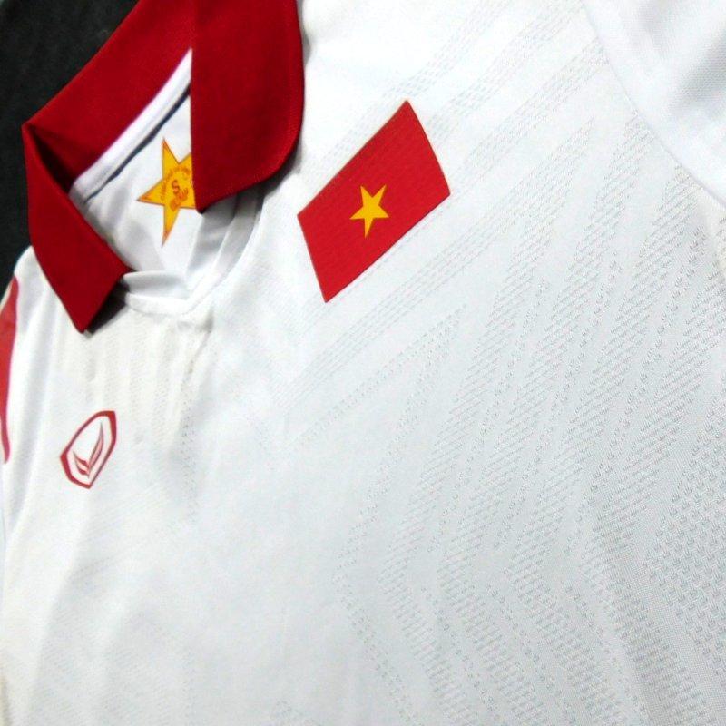 ベトナム代表　21　アウェイ　半袖　ユニフォーム　GRANDSPORT(正規品/メール便可/メーカーコード038-321-2000) |  | 01