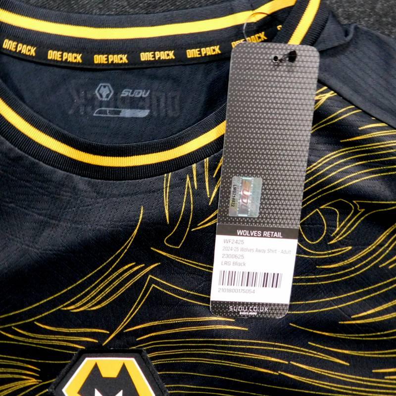 ウルヴァーハンプトンワンダラーズ　24　アウェイ　半袖　ユニフォーム　SUDU　2024シーズン(正規品/メール便可/メーカーコード2300625) |  | 02
