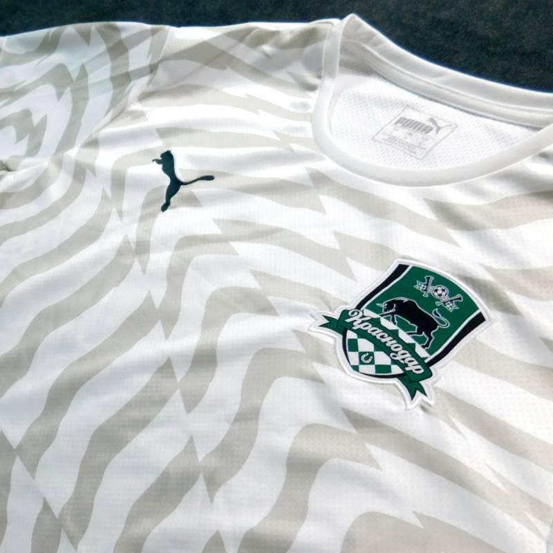 FCクラスノダール　19　アウェイ　半袖　ユニフォーム　PUMA　2019シーズン(正規品/メール便可/メーカーコード756402 02) | PUMA | 01