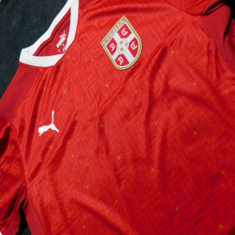 セルビア代表　20　ホーム　半袖　ユニフォーム PUMA(正規品/メール便可/メーカーコード756515 01) | PUMA | 01