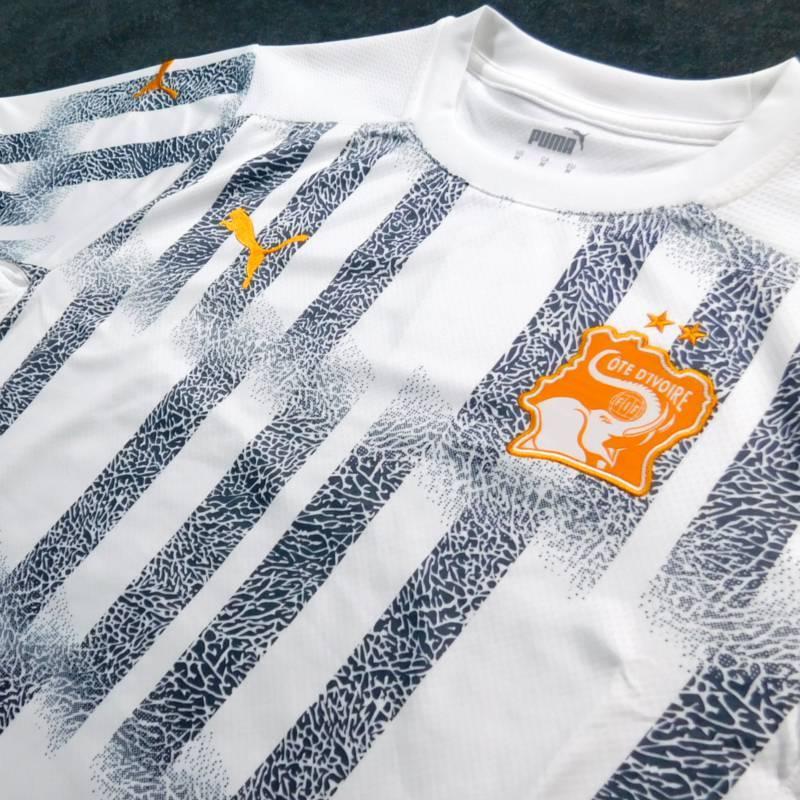 コートジボワール代表　20　アウェイ　半袖　ユニフォーム　PUMA(正規品/メール便可/メーカーコード756709 04) | PUMA | 01