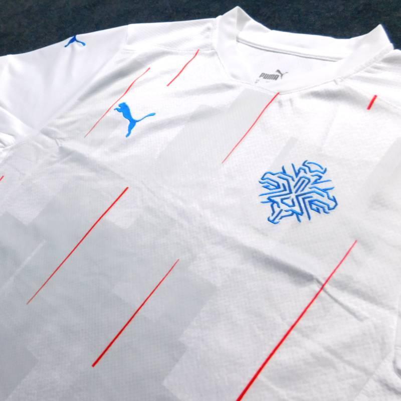 アイスランド代表　20　アウェイ　半袖　ユニフォーム　PUMA(正規品/メール便可/メーカーコード758874 02) |  | 01