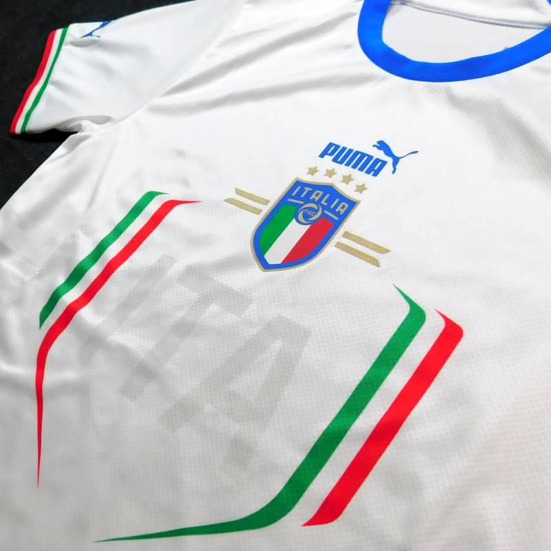 イタリア代表　22　アウェイ　半袖　ユニフォーム　PUMA(正規品/メール便可/メーカーコード765650 02) | PUMA | 01