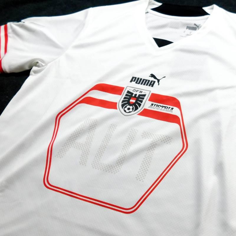 オーストリア代表　22　アウェイ　半袖　ユニフォーム　PUMA(正規品/メール便可/メーカーコード766017 02) | PUMA | 01