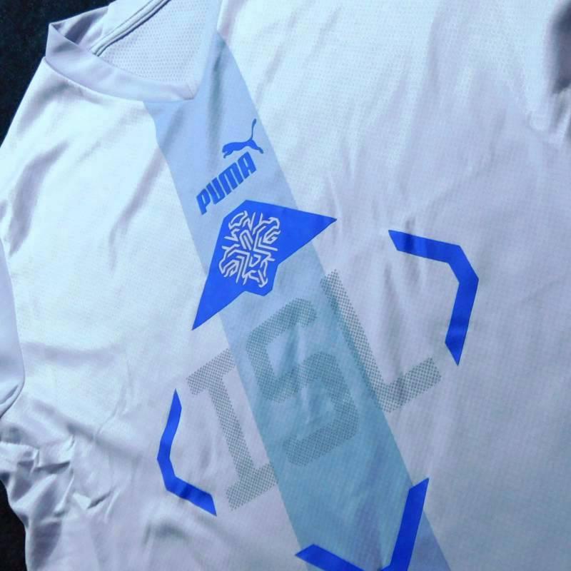 アイスランド代表　22　アウェイ　半袖　ユニフォーム　PUMA(正規品/メール便可/メーカーコード766068 02) |  | 01