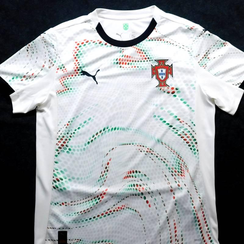 ポルトガル代表　25　アウェイ　半袖　ユニフォーム　PUMA(正規品/メール便可/メーカーコード779209 04) | PUMA | 02