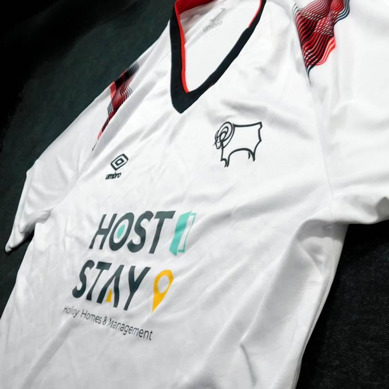 ダービーカウンティ　23　ホーム　半袖　ユニフォーム　UMBRO　2023シーズン(正規品/メール便可/メーカーコード98268U) | umbro | 01