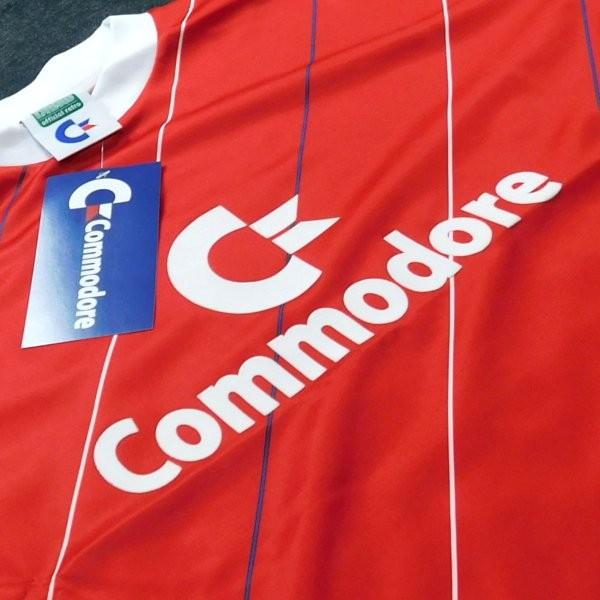 FCバイエルン　1984　ホーム　半袖　ユニフォーム　復刻モデル/Commodore(正規品/メール便可/メーカーコードBCOM84HPYSS) |  | 02