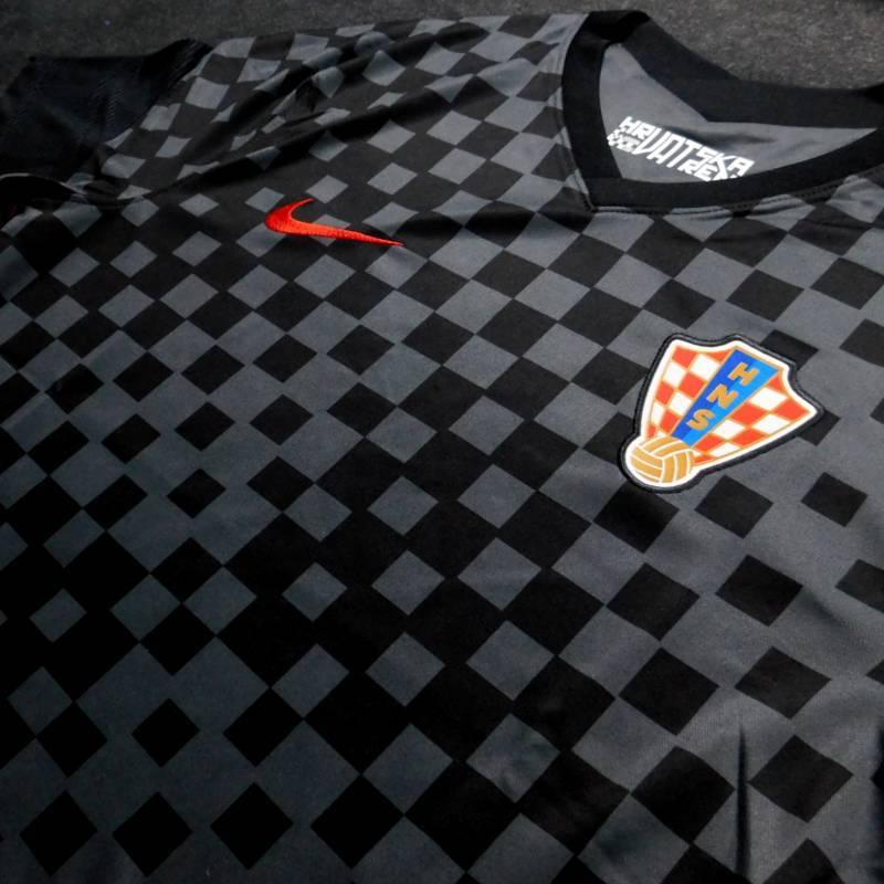クロアチア代表　20　アウェイ　半袖　ユニフォーム　NIKE　ユーロ2020（2021）(正規品/メール便可/メーカーコードCD0694 060) | NIKE | 01