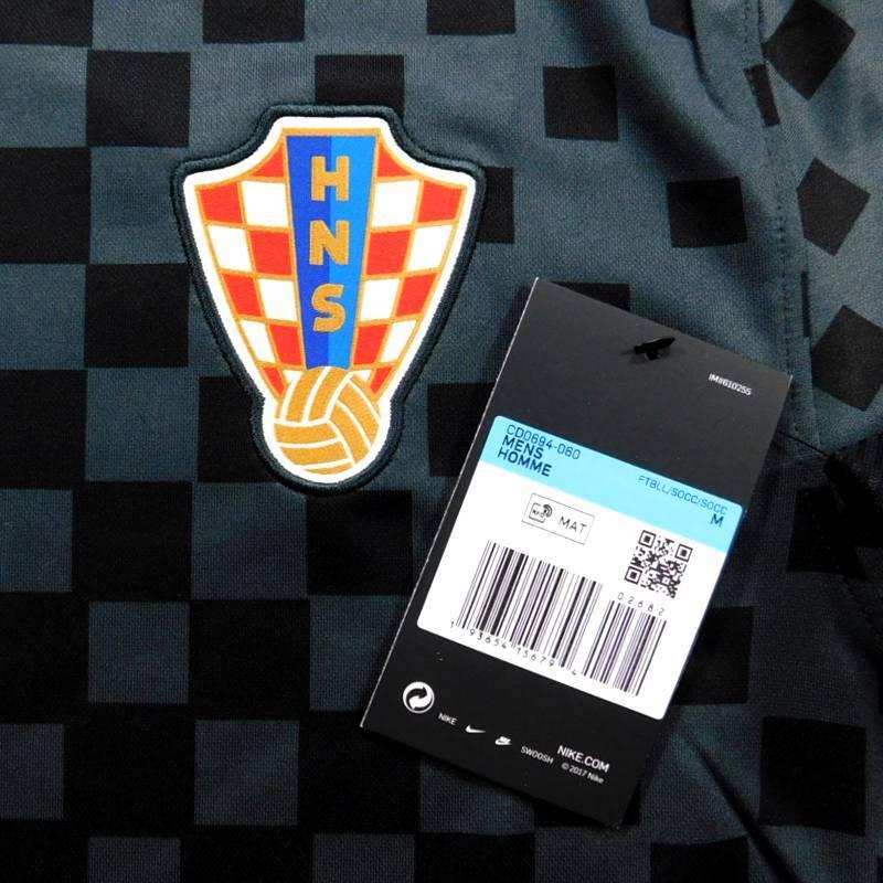 待望 060 クロアチア代表 アウェイ 半袖 ユニフォーム Nike ユーロ 21 正規品 メール便可 メーカーコードcd0694 サッカー フットサル B 4 5 Cd