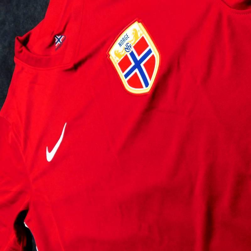 NIKE エストニア代表 ノルウェー代表 ユニフォーム umbro ノルウェー代表 08/10 ユニフォーム ホーム 半袖 UDS6812H RED