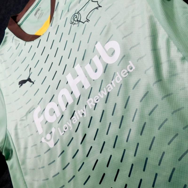 ダービーカウンティ　24　アウェイ　半袖　ユニフォーム　PUMA　2024シーズン(正規品/メール便可/メーカーコードDER24009R) | PUMA | 01