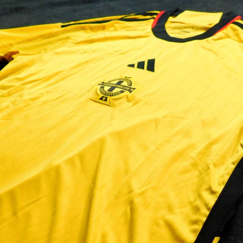 北アイルランド代表　22　アウェイ　半袖　ユニフォーム　ADIDAS(正規品/メール便可/メーカーコードHC4174) | adidas | 01