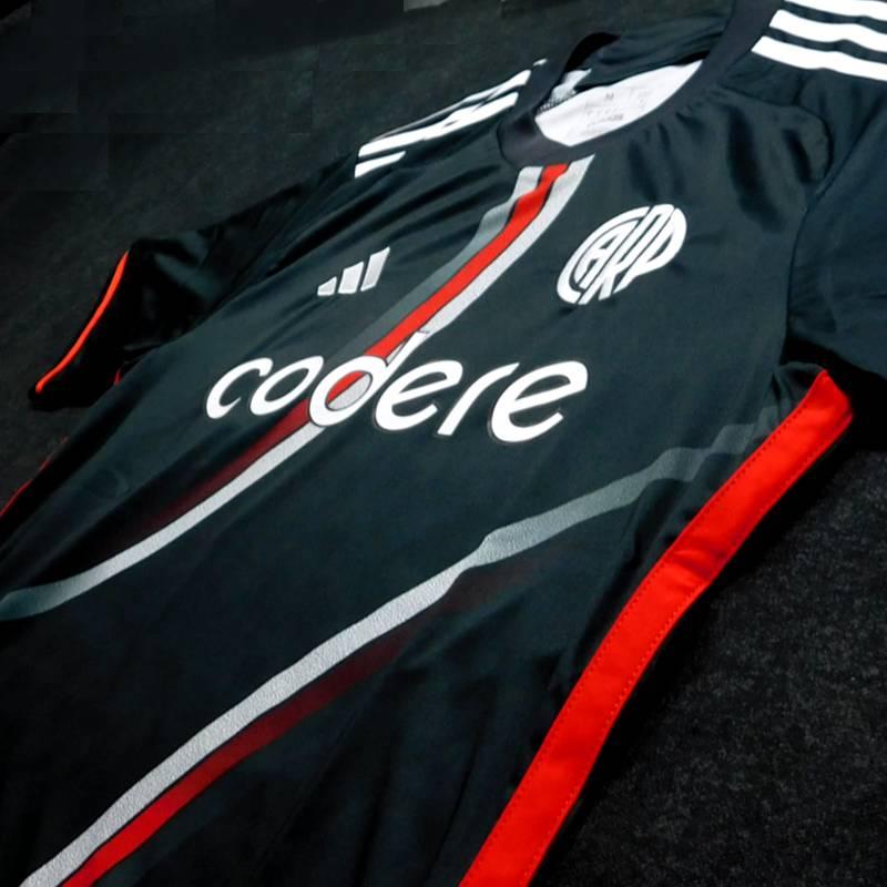 リーベルプレート　24　サード　半袖　ユニフォーム　ADIDAS　2024シーズン(正規品/メール便可/メーカーコードIP6119) | adidas | 01