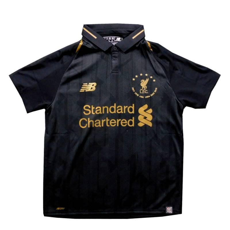 リバプール　18/19 CL6times　SIGNATURE BLACK　半袖　ジュニアユニフォーム　new balance(正規品/メール便可/メーカーコードJT930503) | New Balance