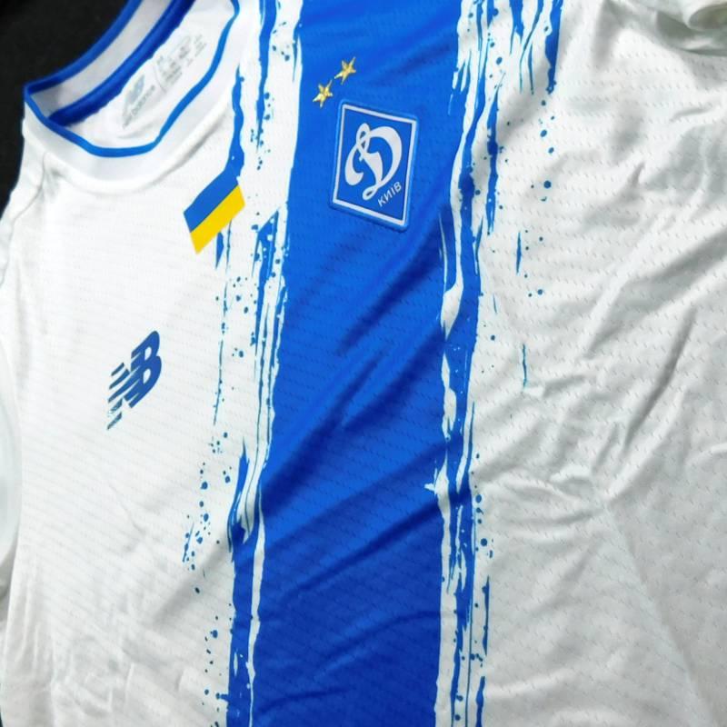 ディナモ・キーウ　22　ホーム　半袖　ユニフォーム　new balance　2022シーズン(正規品/メール便可/メーカーコードMT230046) | New Balance | 01