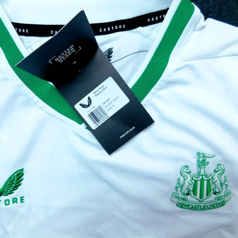 ニューカッスル　22　Alternate(アウェイ/3rd)　半袖　ユニフォーム　CASTORE　2022シーズン/130周年モデル(正規品/メール便可/メーカーコードTM1222) |  | 02