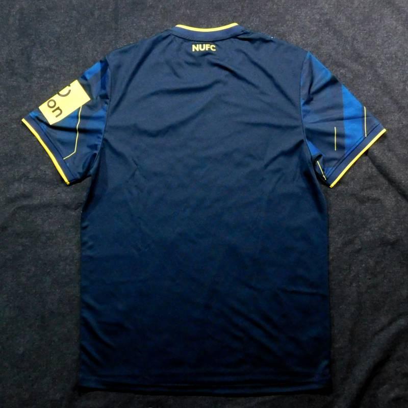 ニューカッスル　23　サード　半袖　ユニフォーム　CASTORE　2023シーズン(正規品/メール便可/メーカーコードTM3762) |  | 03