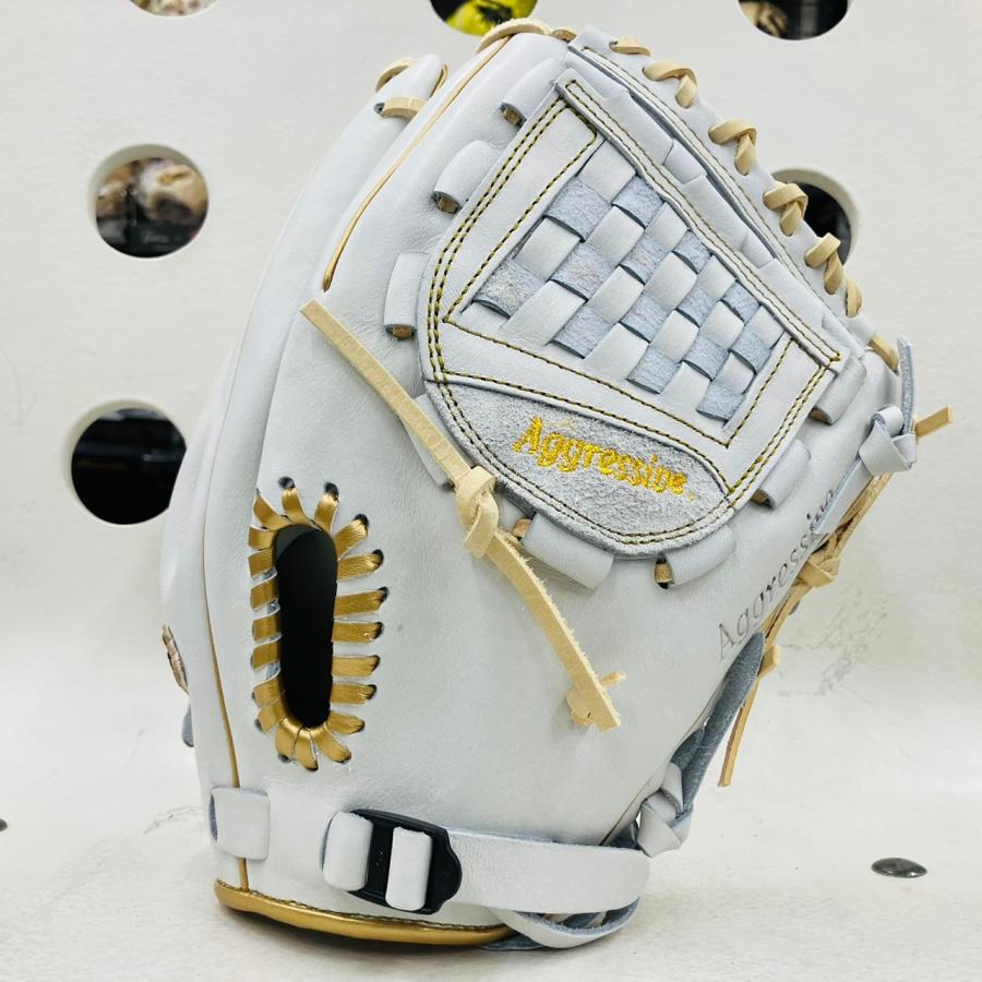 【当店限定モデル】 久保田スラッガー slugger オリジナルオーダーグラブ 軟式用 内野手用 FM5型 ホワイト ウェブ刺繍有 ライナーバック 受注生産商品 : ksn-my56-fm5-wht-gld-lh : ベースボールランド友井 - 通販 - Yahoo!ショッピング 【当店限定モデル】 久保田スラッガー slugger オリジナルオーダーグラブ 軟式用 内野手用 FM5型 ホワイト ウェブ刺繍有 ライナーバック 受注生産商品 : ksn-my56-fm5-wht-gld-lh : ベースボールランド友井 - 通販 - Yahoo!ショッピング