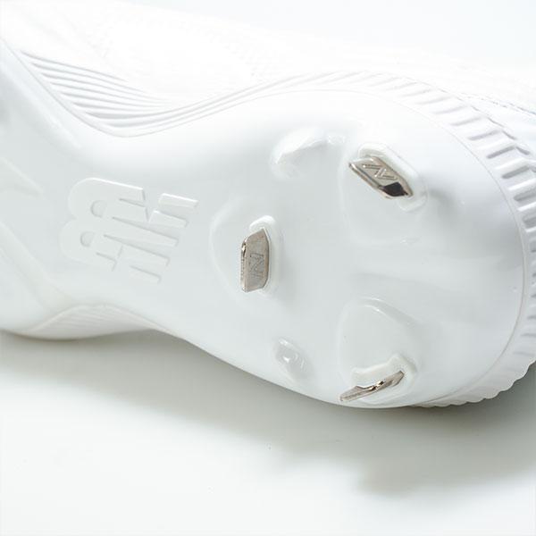 【新品】New Balance ニューバランス 白 野球 スパイク 27cm New Balance（ニューバランス） 交換無料 野球 スパイク 金具 大人 白