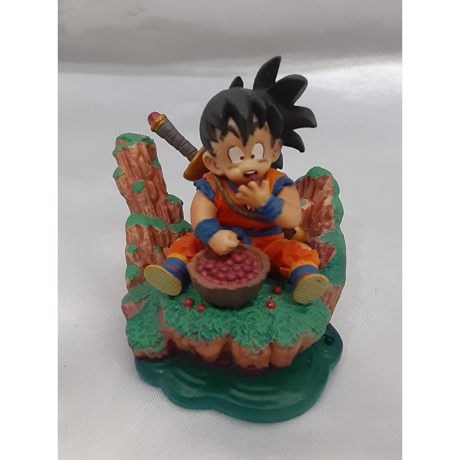 悟飯逞しく成長中 ドラゴンボールカプセルR 戦闘民族サイヤ人編 孫悟飯