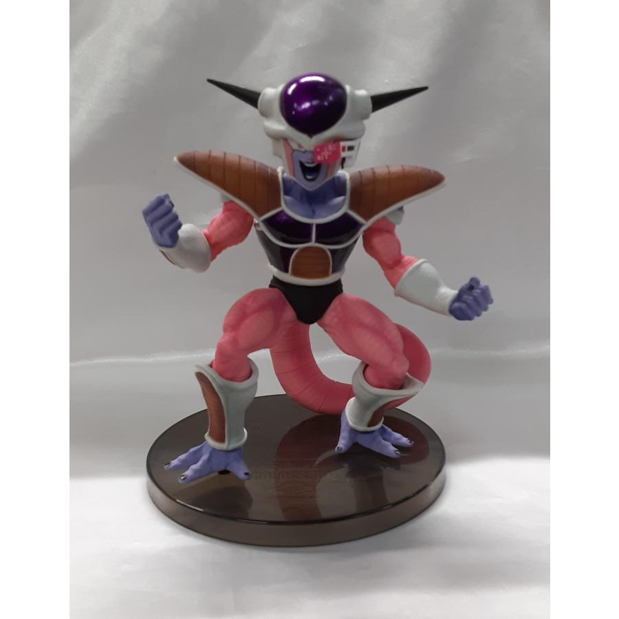 フリーザ 第一形態(フルカラー) BANPRESTO WORLD FIGURE COLOSSEUM
