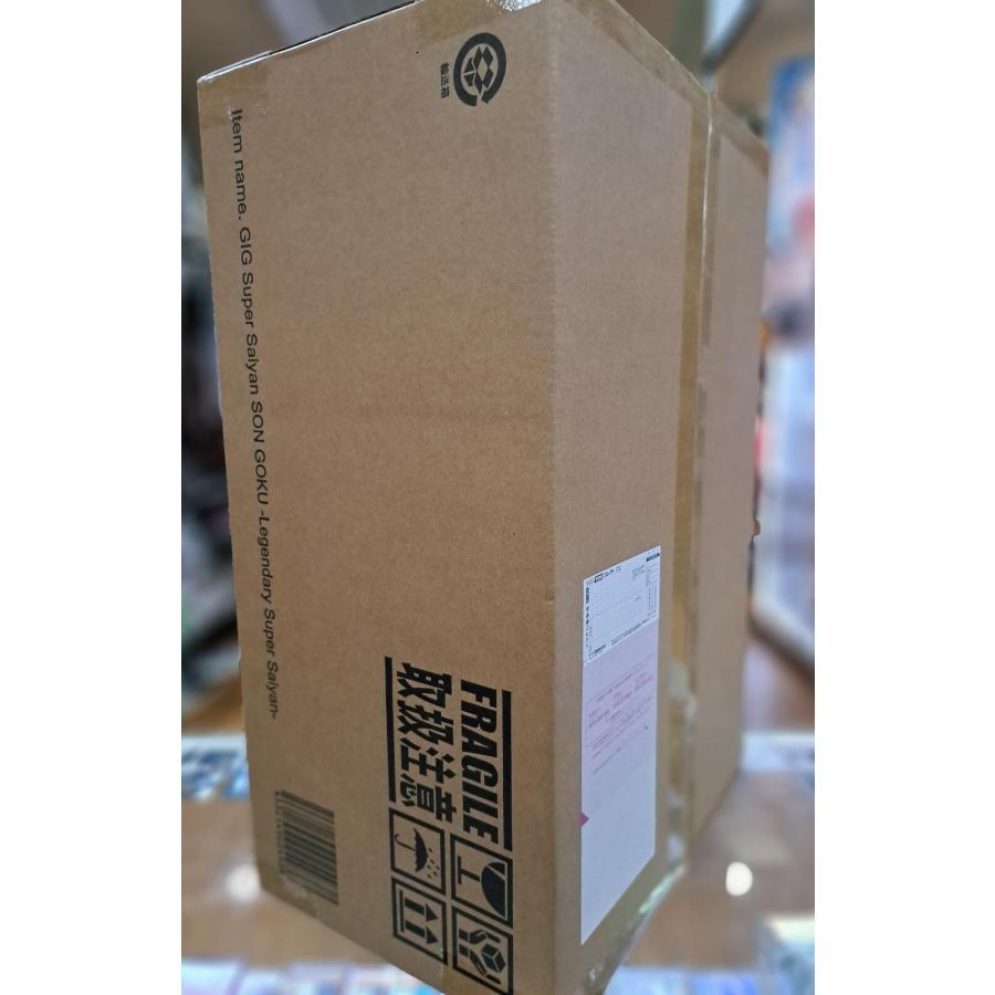 輸送箱未開封 ギガンティックシリーズ 超サイヤ人 孫悟空 伝説の超サイヤ人 フィギュア |  | 01