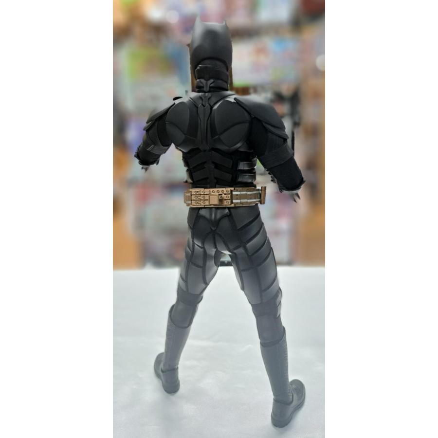 バットマン 1/6 アクションフィギュア 2.0版 ダークナイト ライジング ムービー・マスターピースDX ホットトイズ |  | 06
