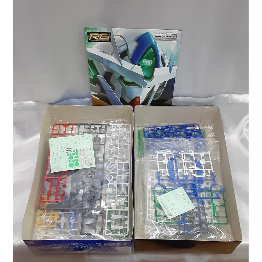 1/144 RG ダブルオークアンタ フルセイバー GNT-0000/FS 機動戦士