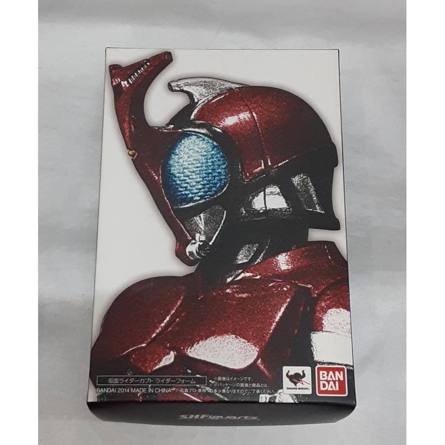 仮面ライダーカブト ライダーフォーム S.H.Figuarts 真骨彫製法 仮面ライダーカブト フィギュア | 