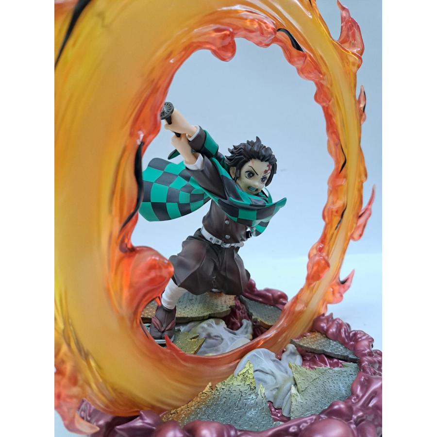 竈門炭治郎 ヒノカミ神楽 碧羅の天 1/8 フィギュア 鬼滅の刃 ANIPLEX |  | 02