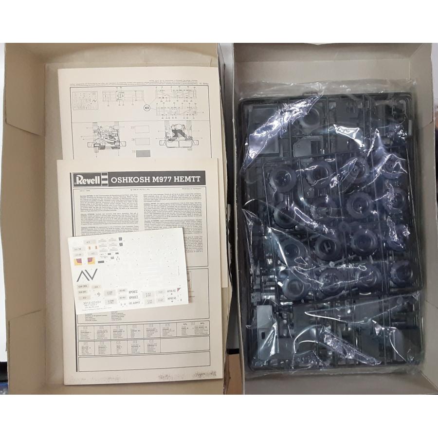 1/35 OSHKOSH M977 HEMTT 8×8 CARGO TRUCK カーゴトラック Revell 03012 プラモデル 未組立品 |  | 07