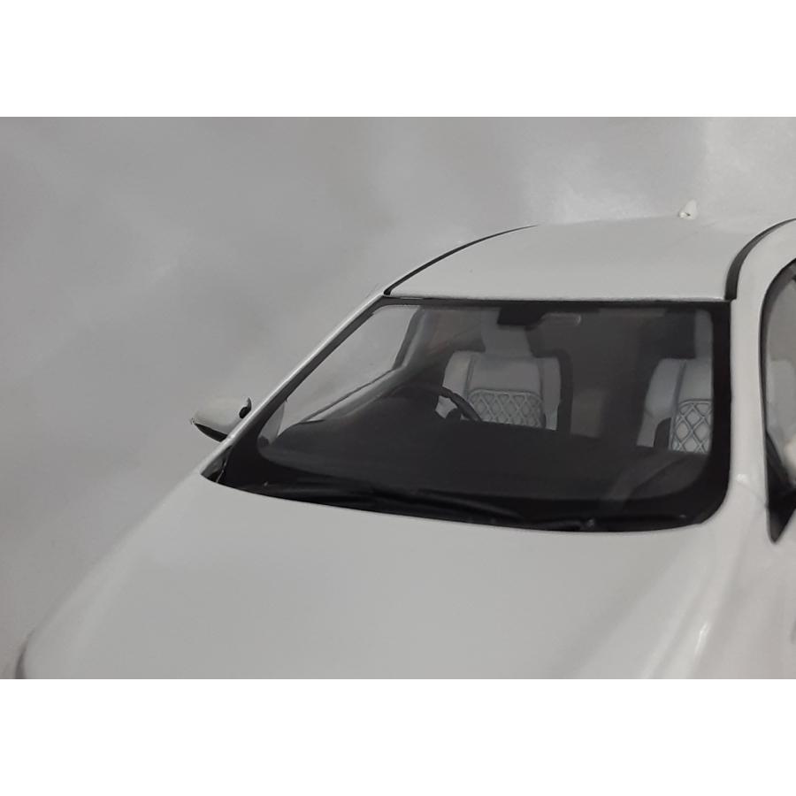 1/30 AURIS オーリス ホワイトパール クリスタルシャイン 070 トヨタ ミニカー |  | 06