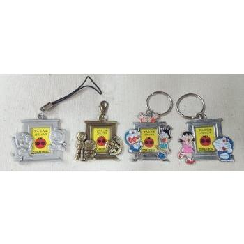 てんとう虫コミックス ドラえもん キーホルダー 4個セット : B-button