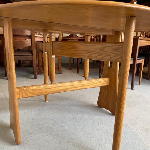 VINTAGE アーコール Ercol 丸い ダイニングテーブル おしゃれ 家具