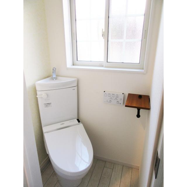 洗えるクロス 壁紙 のり無し おしゃれ 汚れ 簡単除去 ペット  腰壁 洗面所 子供部屋 賃貸 マンション 高92cm×長さ1m 横張り 木目 ブラウン 茶 HIROKI |  | 09