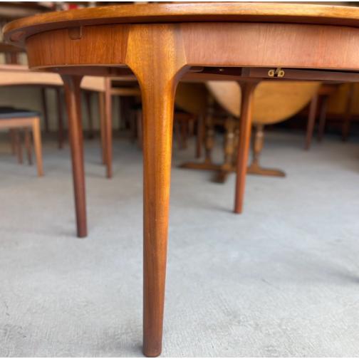 A.H.McIntosh(家具) マッキントッシュ McINTOSH 丸い A.H.McIntosh(家具) マッキントッシュ McINTOSH 丸い