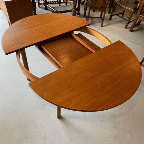 VINTAGE 丸い ダイニングテーブル リビング イギリス製 VINTAGE 丸い ダイニングテーブル リビング イギリス製